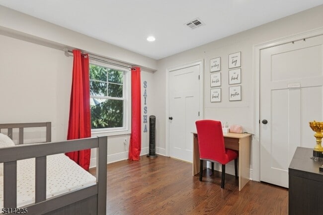 Building Photo - 61 Mechanic St