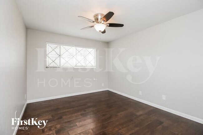 Building Photo - 7912 E Willetta St