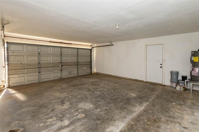 Building Photo - 5720 Meadowview Rd
