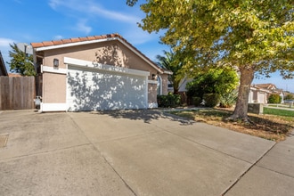 Building Photo - 8277 Lake Willow Way