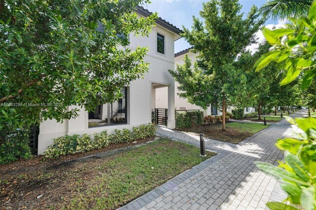 Building Photo - 4408 NW 80th Ave