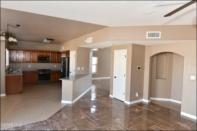 Building Photo - 3257 Sunset Point Dr