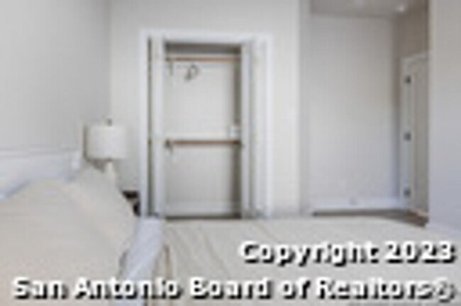 Building Photo - 343 Porter St