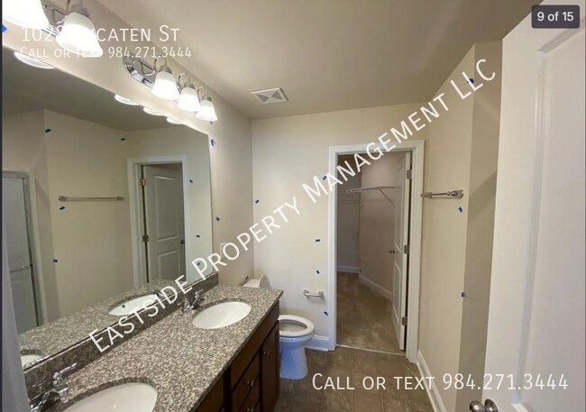Building Photo - 1028 Sycaten St