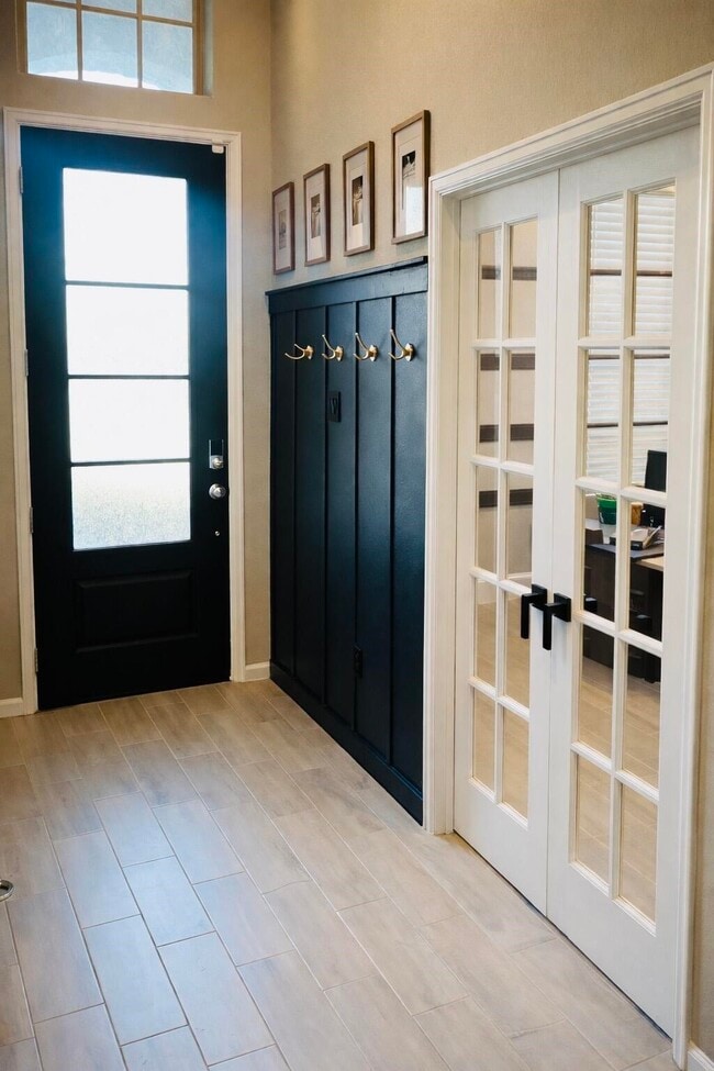 Building Photo - 4334 Redford Valley Rd