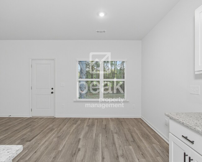 Building Photo - 5935 Spencer Terr.-