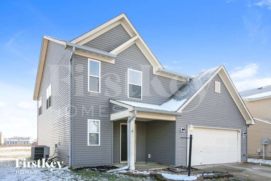 Building Photo - 1451 Round Lake Rd