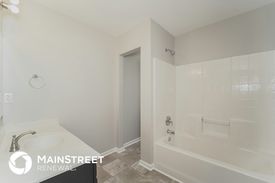 Building Photo - 11523 Fox Trot Dr