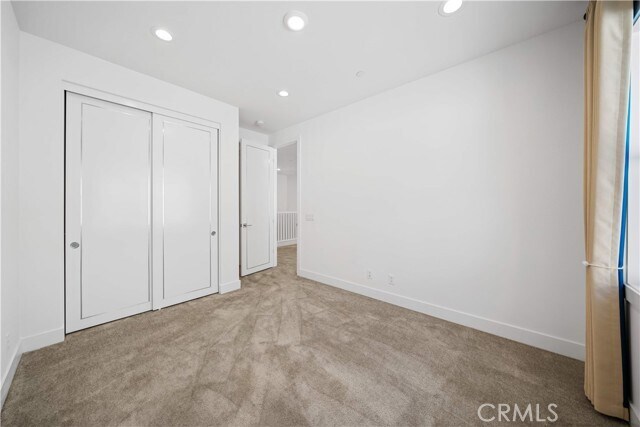 Building Photo - 360 Riverbend