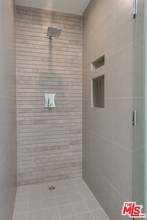 Building Photo - 1040 N Spaulding Ave