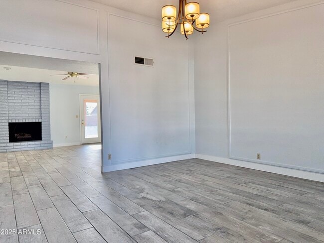 Building Photo - 13410 North 47th Pl