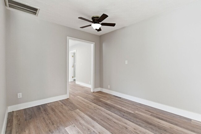 Building Photo - 3 Bedroom | 2 Bathroom | Springfield MO