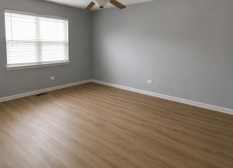 Master Bedroom - 420 Tanglewood Ct