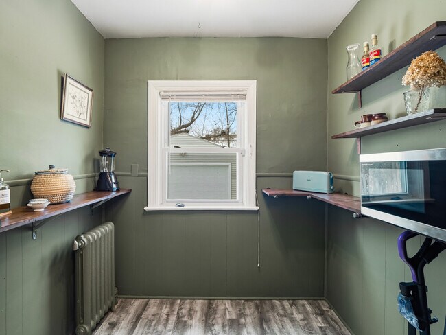 Building Photo - 3621 Silsby Rd