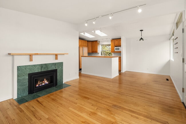 Building Photo - 9746 46th Ave NE