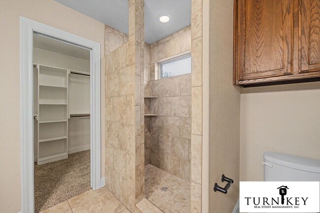 Building Photo - 7905 Butler Ct