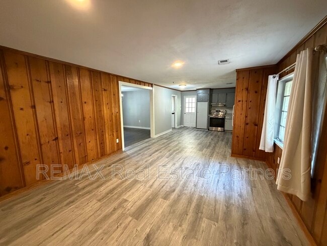 Building Photo - 419 S 36th Ave
