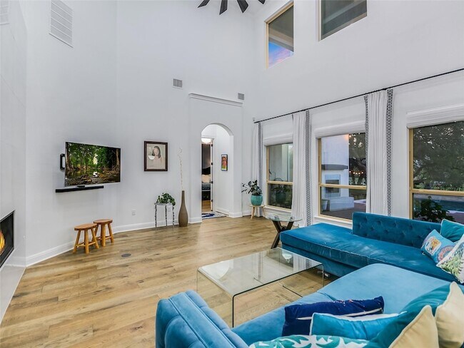 Building Photo - 2625 Arion Cir