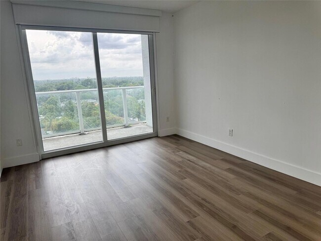 Building Photo - 4250 Biscayne Blvd