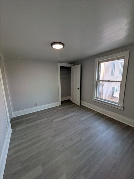 Building Photo - 241 E 18th Ave
