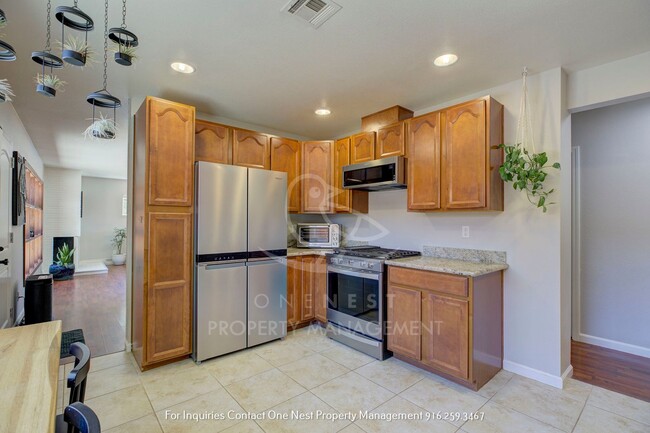Building Photo - Great Tahoe Park home, 3 bedroom with 1 ba...