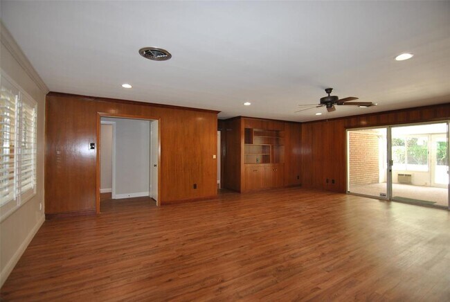 Building Photo - 3519 Latma Dr