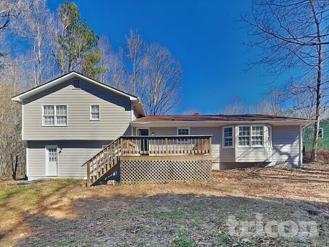 Building Photo - 385 Nectarine Dr