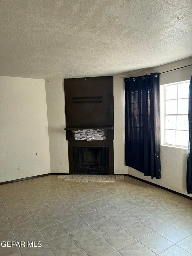 Building Photo - 8908 Ankerson St