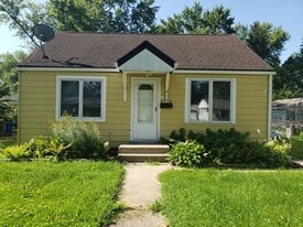 Building Photo - 2020 Midway Dr
