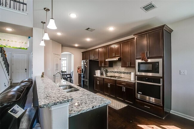 Building Photo - 2741 Bocelli Pl