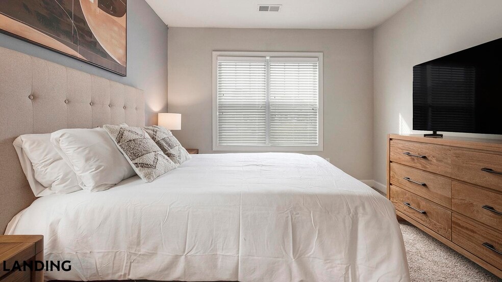 Building Photo - 3000 Daventry Cir