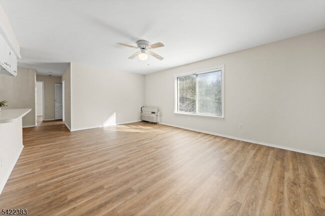 Building Photo - 62 Eton Way