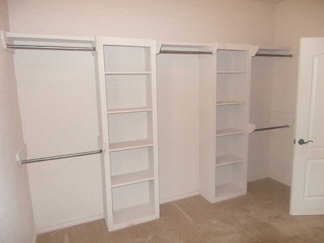 Building Photo - Beautiful Country Home in Cache, OK!!! NO ...