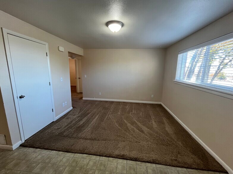 Living Room - 2173 S State St