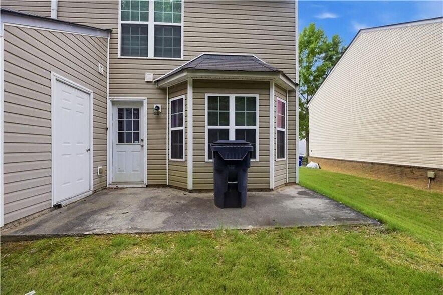 Building Photo - 5606 Union Pointe Dr