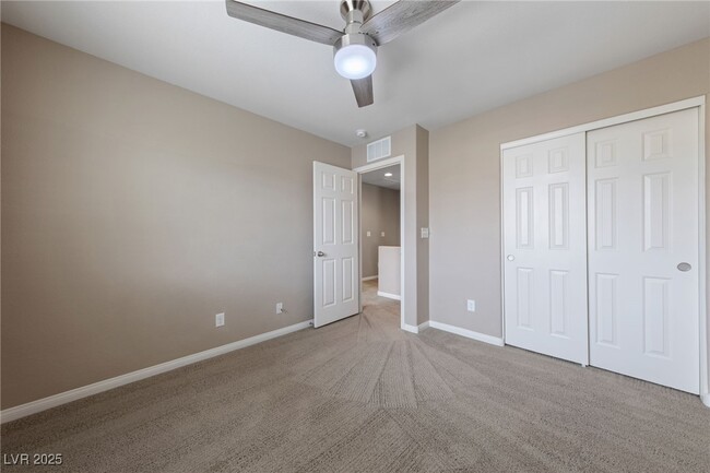 Building Photo - 10966 Sardinia Sands Dr