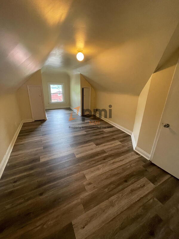 Building Photo - 229 McKinley Ave
