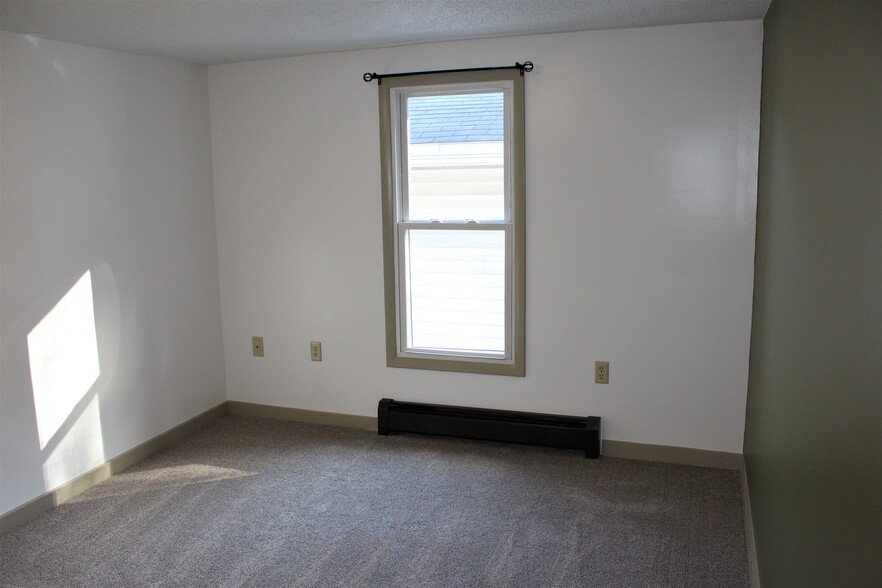 Bedroom - 205 N Fairview St