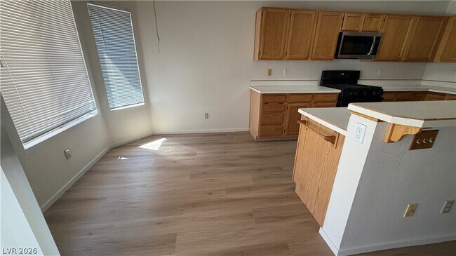 Building Photo - 1328 Maplegrove Cir