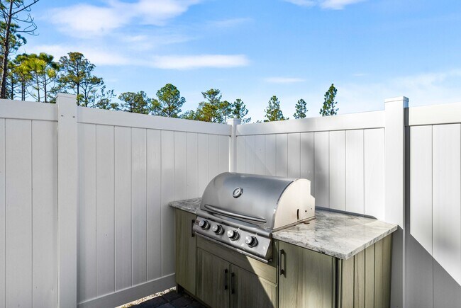 Building Photo - 40 Casa Breeze Ln