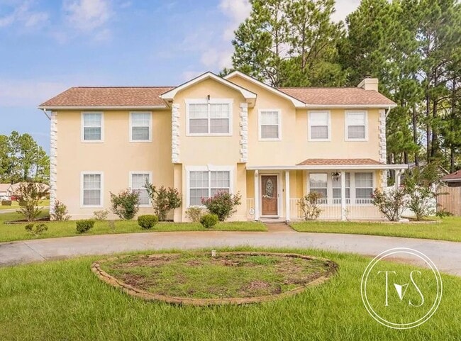 Building Photo - 1909 Stonehenge Dr