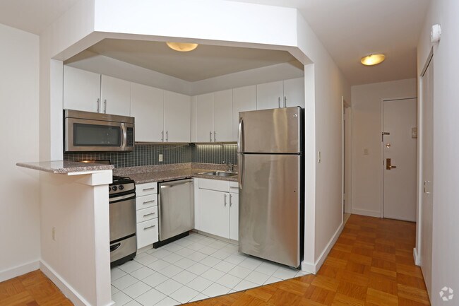 Interior Photo - Chelsea Grande