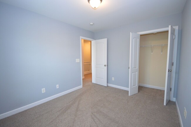 Building Photo - 8328 Plano Ct