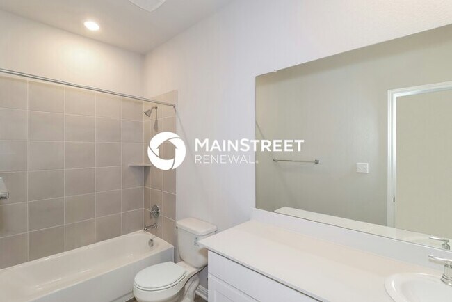 Building Photo - 3 Bedroom Pet-Friendly Home in Hutto, TX with Main Street Renewal