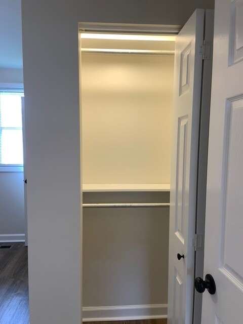 Primary bed closet #2 - 907A Malquin Dr