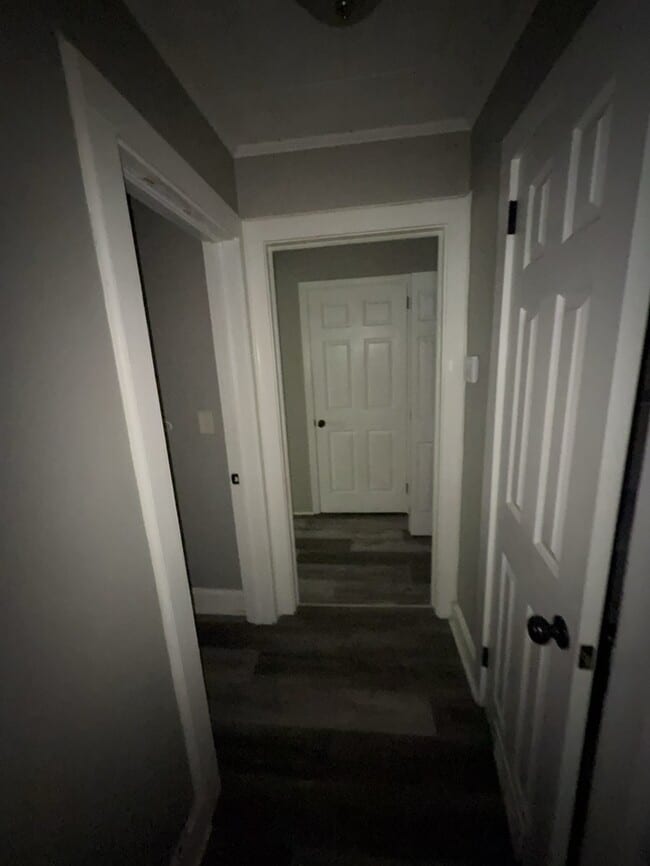 Building Photo - 2 Bedroom 1