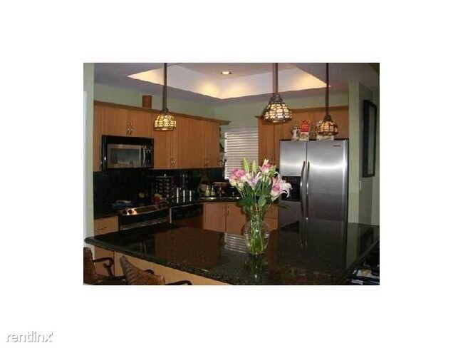 Building Photo - 2919 Coconut Ave