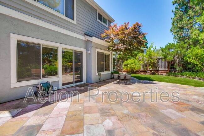 Building Photo - 11754 Ridge Creek Ct