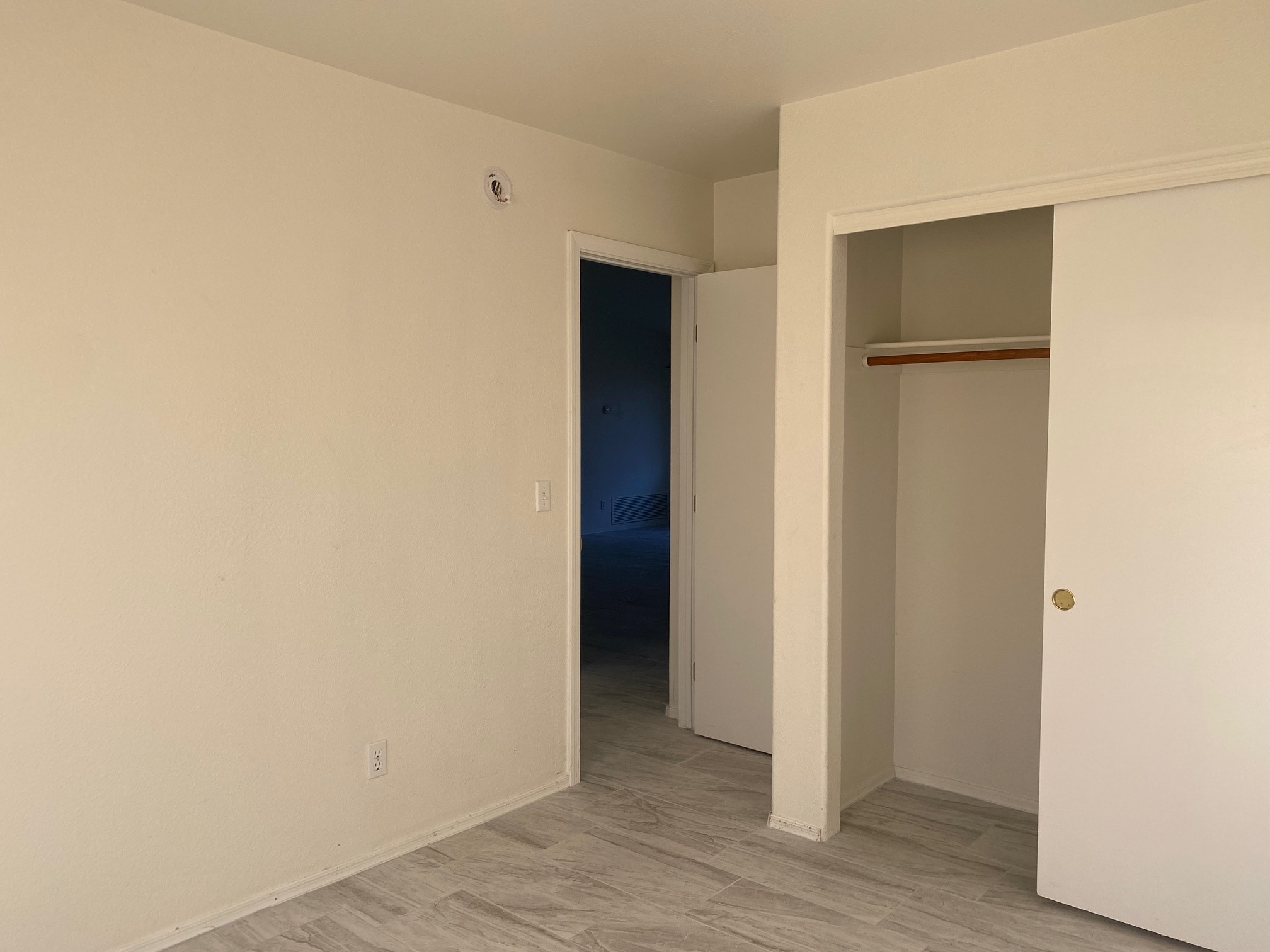 Building Photo - 3254 S Kennedy Park Hills Pl