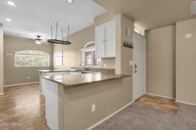 Building Photo - Welcome to this stunning 3-bedroom, 2-bath condo in the heart of McCormick Ranch!